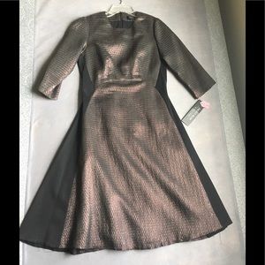 Front row Beautiful metallic dress